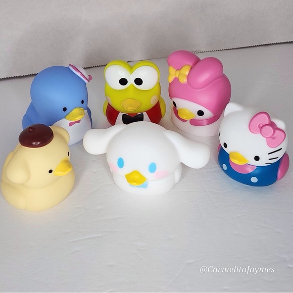 HELLO KITTY 🐱 AND FRIENDS Sanrio Rubber Ducky Set - Picture 12 of 14